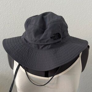 The North Face Horizon Breeze Brimmer Hat/ Charcoal Outdoor Bucket Hat